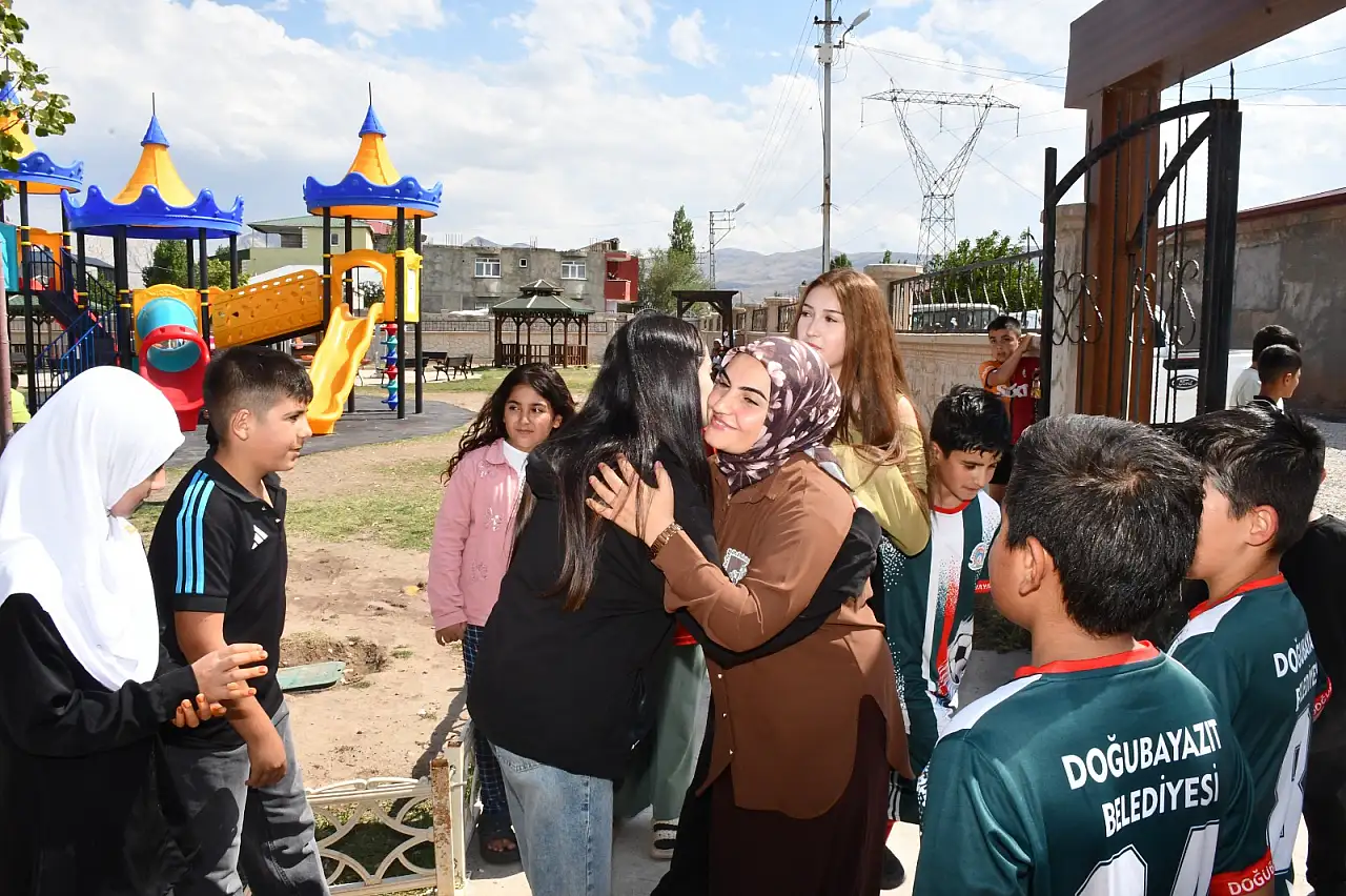 Defalarca tahrip edilen park baştan aşağı yenilendi