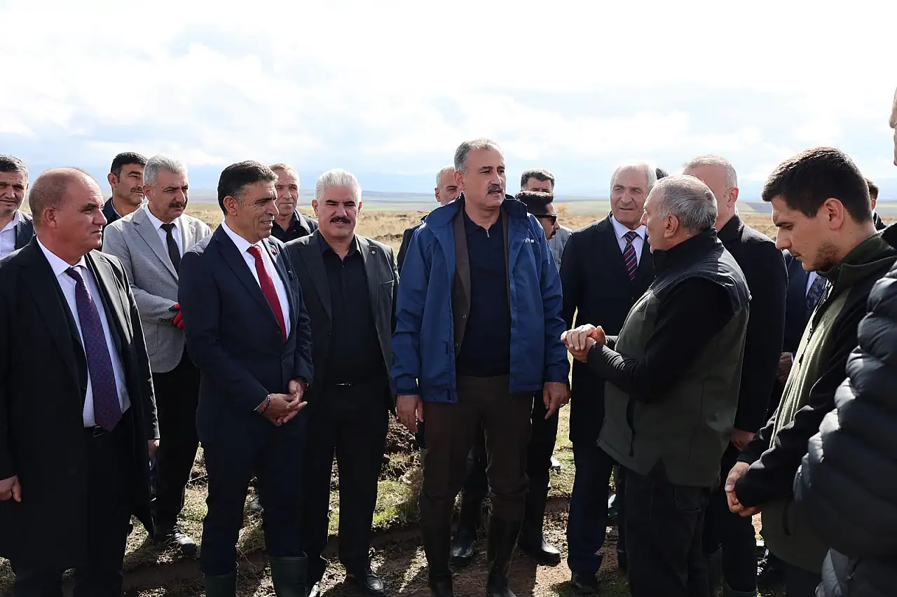 Ağrı'da 400 bin fidan toprakla buluşturuluyor