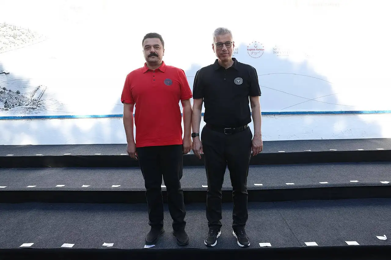 Ağrı'nın sağlık hizmetleri İzmir'de masaya yatırıldı