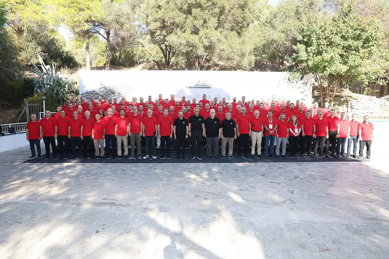 Ağrı'nın sağlık hizmetleri İzmir'de masaya yatırıldı