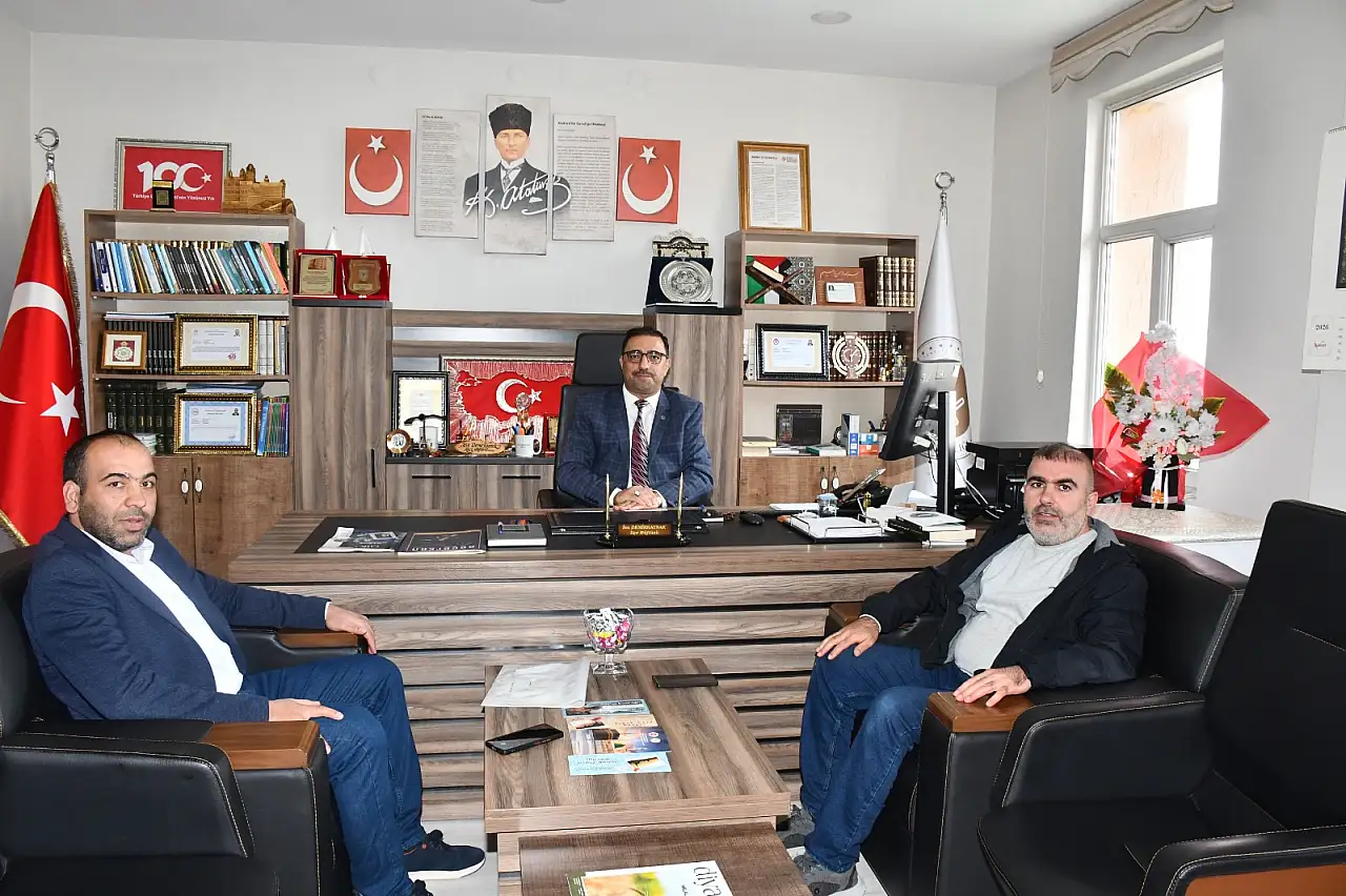 Gazetecilerden Müftü İsa Demirkaynak'a anlamlı ziyaret