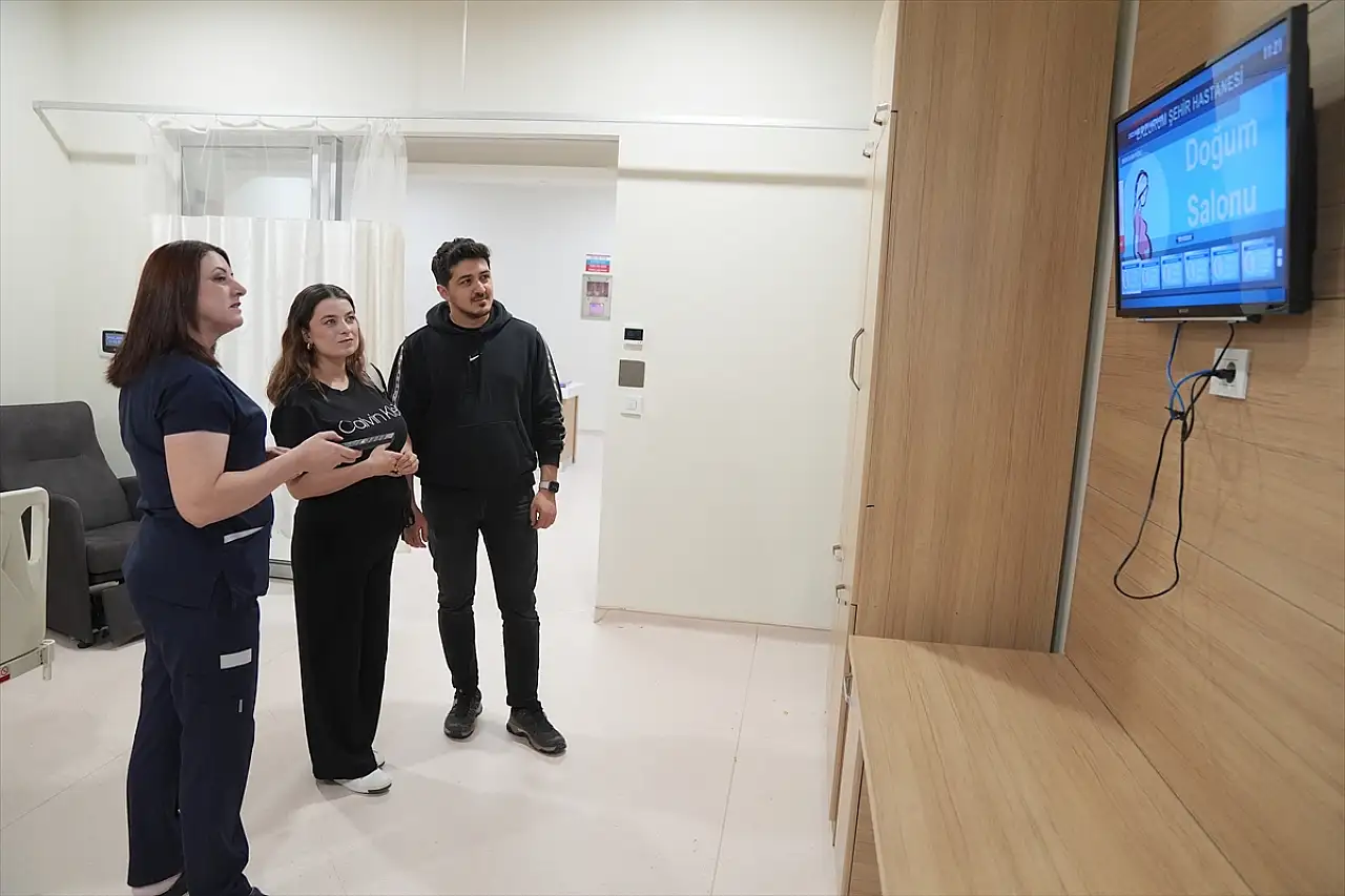 Erzurum Şehir Hastanesi'nde normal doğuma teşvik için 'her gebeye bir ebe'