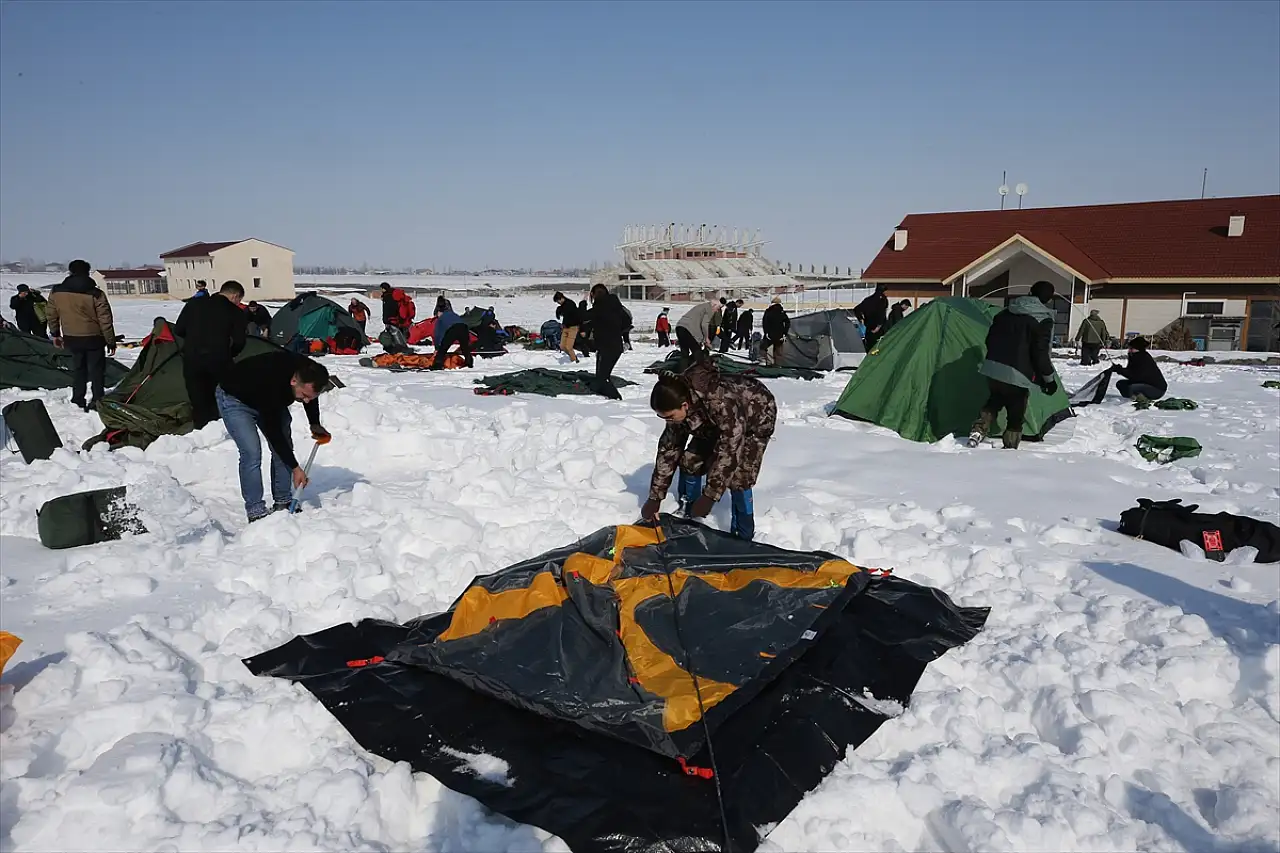 Muş'ta 105 dağcı kış eğitimi alıyor