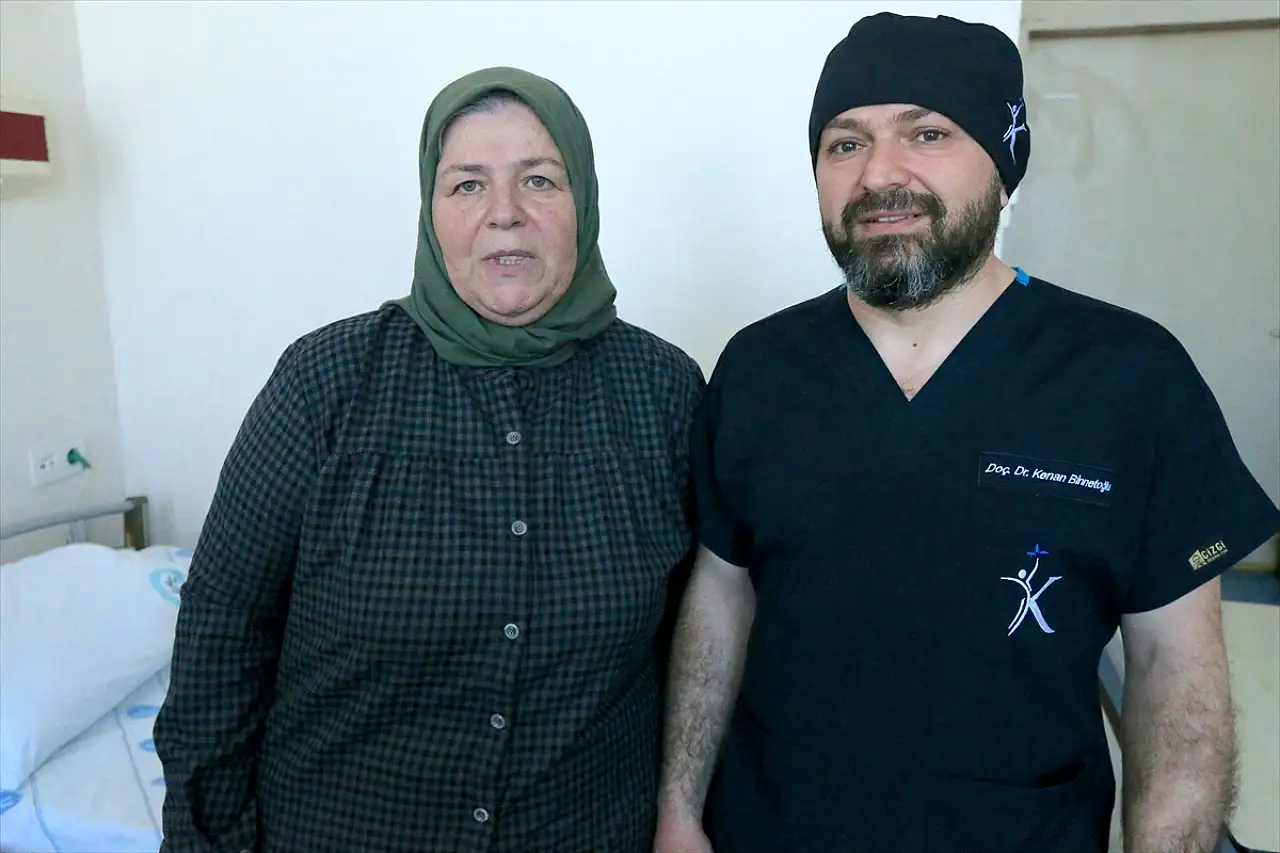 Gurbetçi anne ve oğlu Kars'ta fazla kilolarından kurtuldu