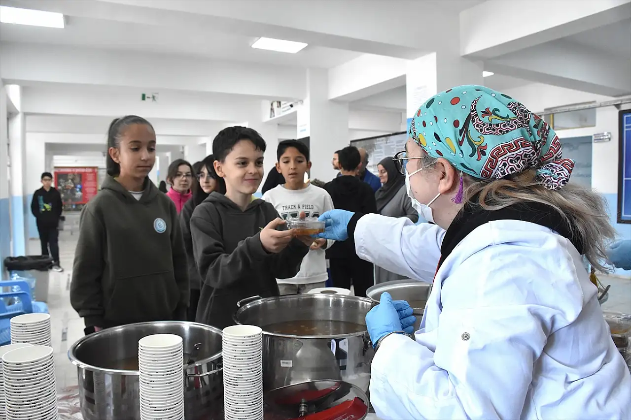 Van'da kadınlar, Çanakkale Zaferi'ni 'Şehit Menüsü' ile yaşatıyor