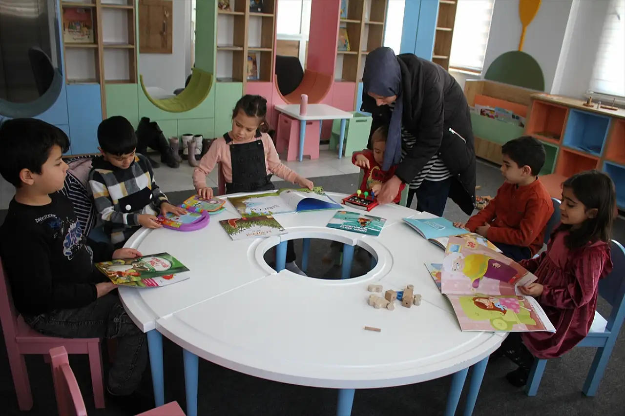 Van'da geleceğin kitapseverleri Çocuk Kütüphanesi'nde büyüyor