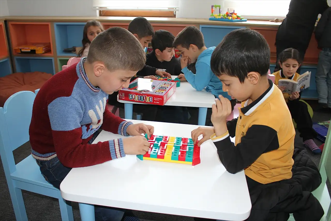 Van'da geleceğin kitapseverleri Çocuk Kütüphanesi'nde büyüyor