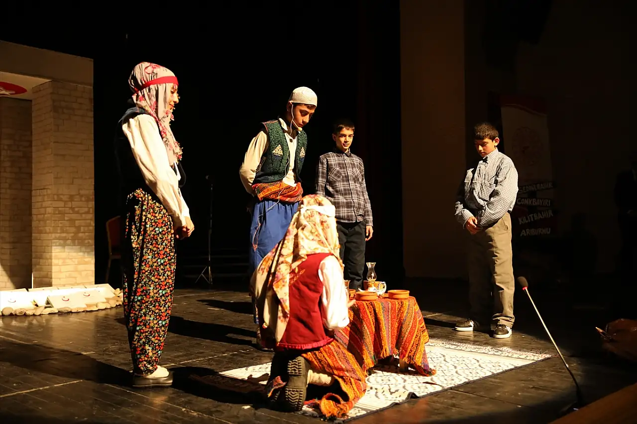 Erciş'te 18 Mart Çanakkale Zaferi ve Şehitler anıldı