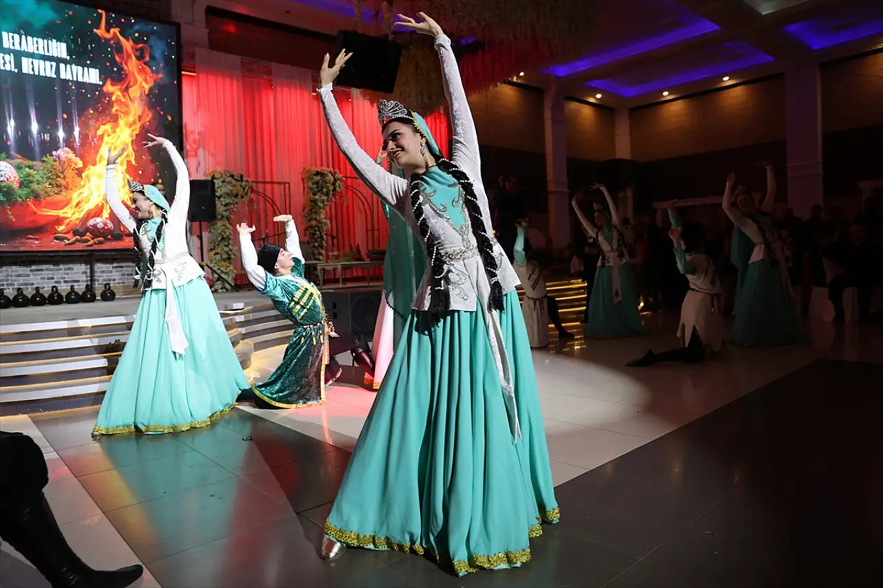 Iğdır'da Can Azerbaycan'dan Türk Dünyasına Bahar Müjdesi' konseriyle nevruz coşkusu
