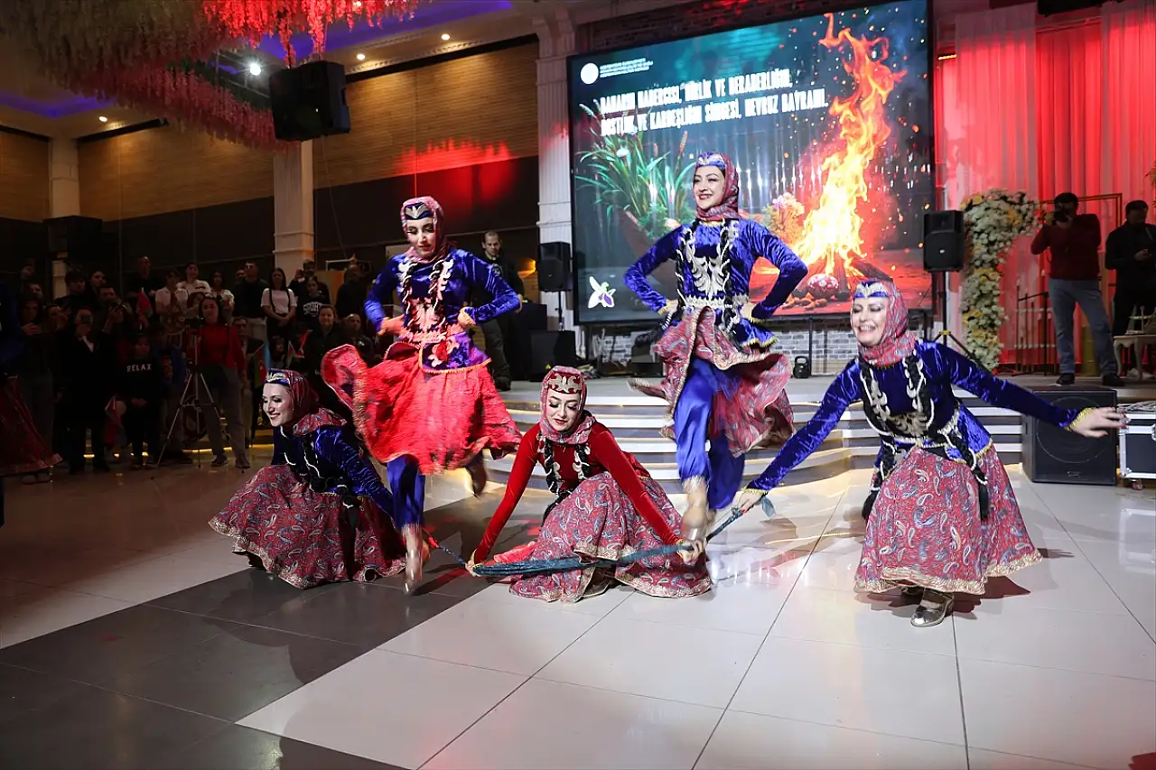 Iğdır'da Can Azerbaycan'dan Türk Dünyasına Bahar Müjdesi' konseriyle nevruz coşkusu