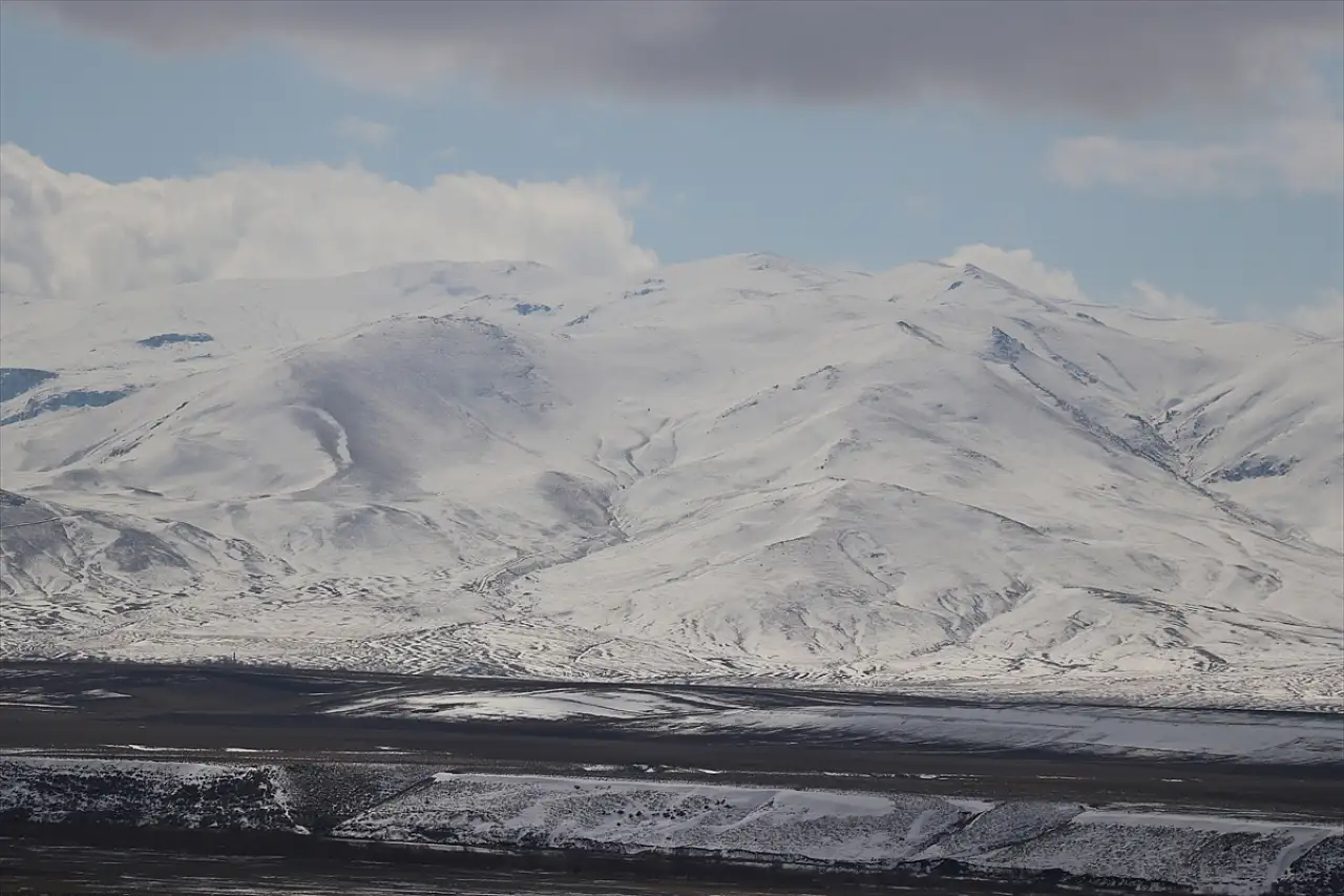 Doğu Anadolu'da kış geri döndü