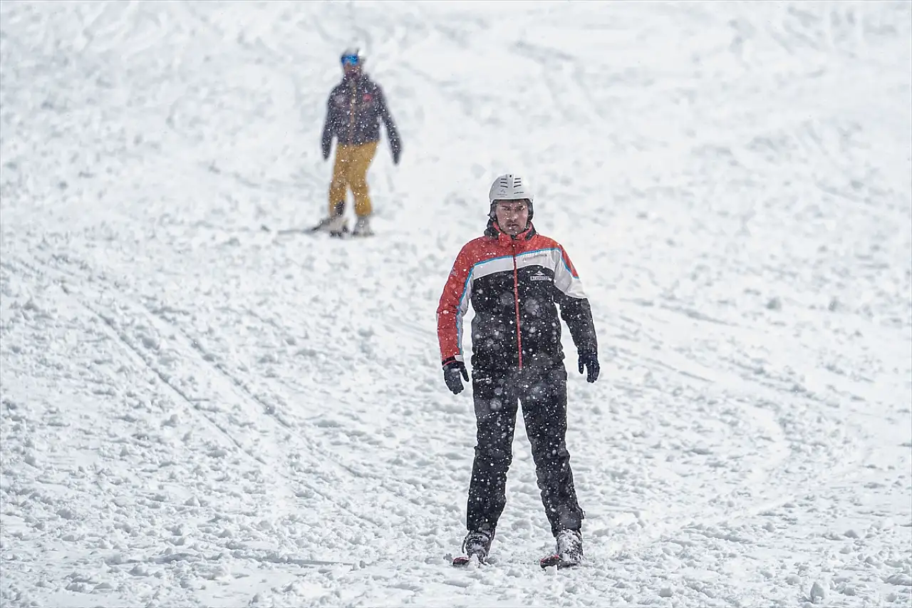 Palandöken'de Nisan yoğunluğu: Rezervasyonlar iki kat arttı