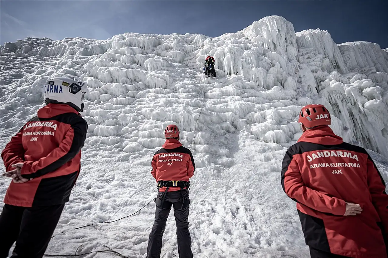 Palandöken'de JAK Timleri bu sezon 1349 olaya el attı