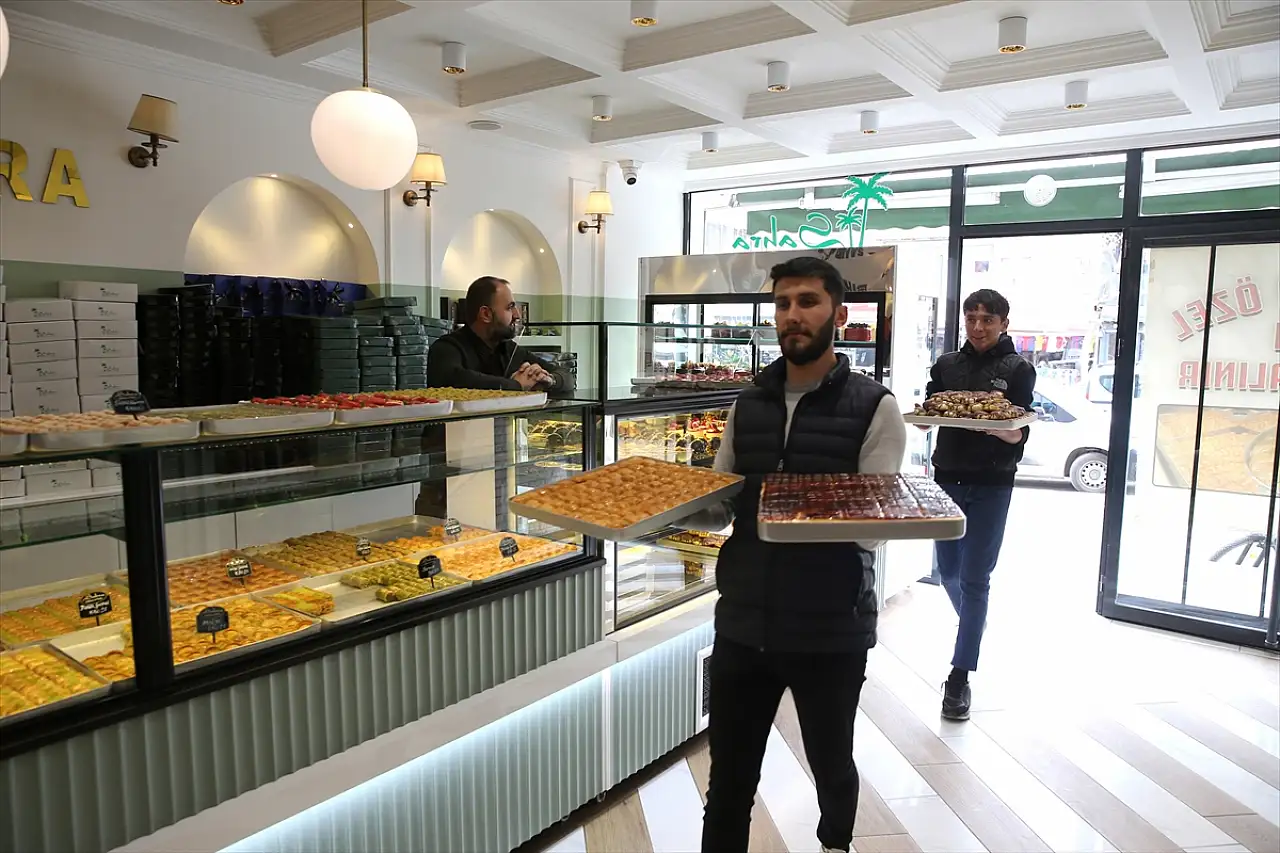 Muş'ta bayram tatlılarına yoğun talep