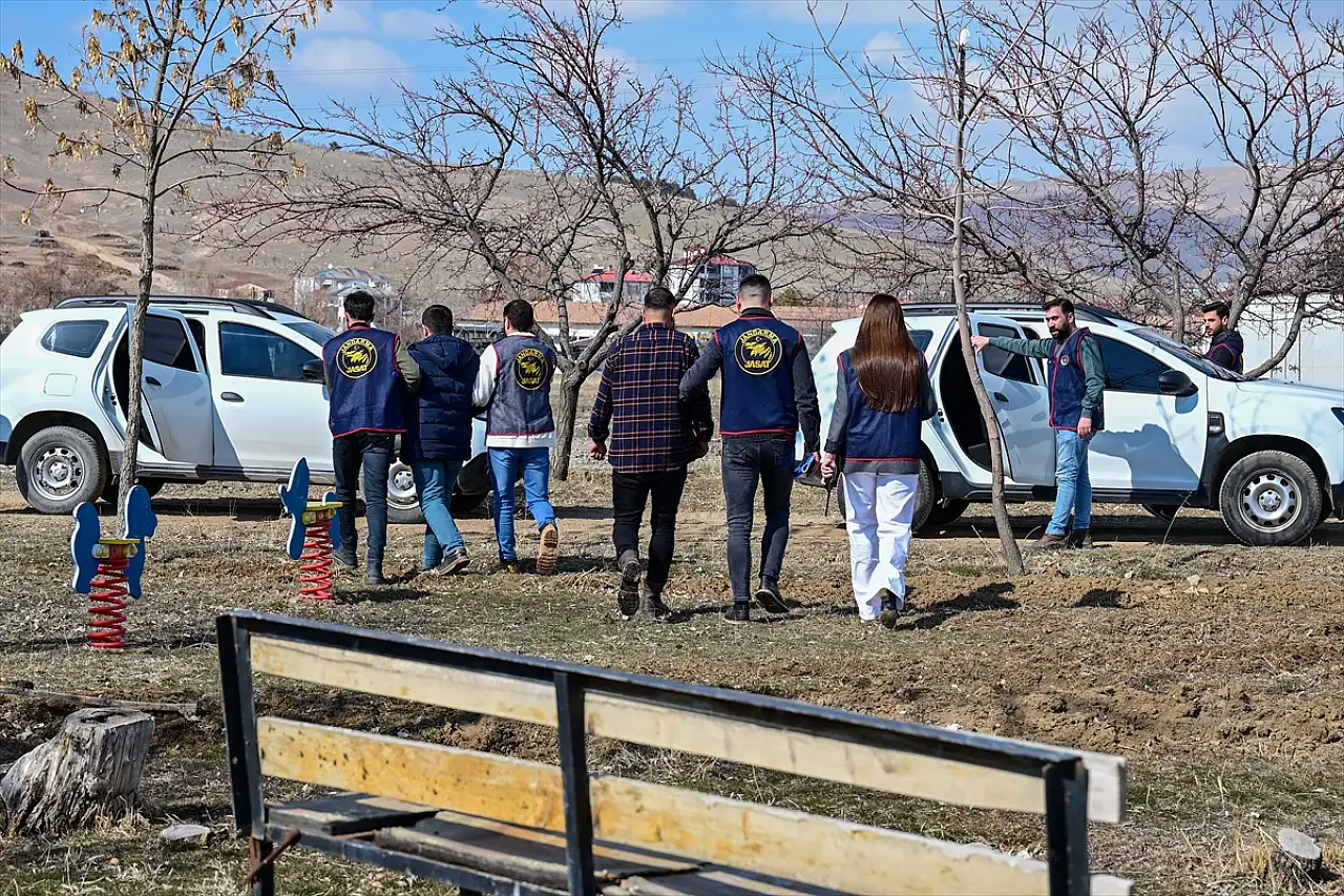 Van'da jandarmanın dedektif timleri 162 faili meçhul olayı aydınlattı