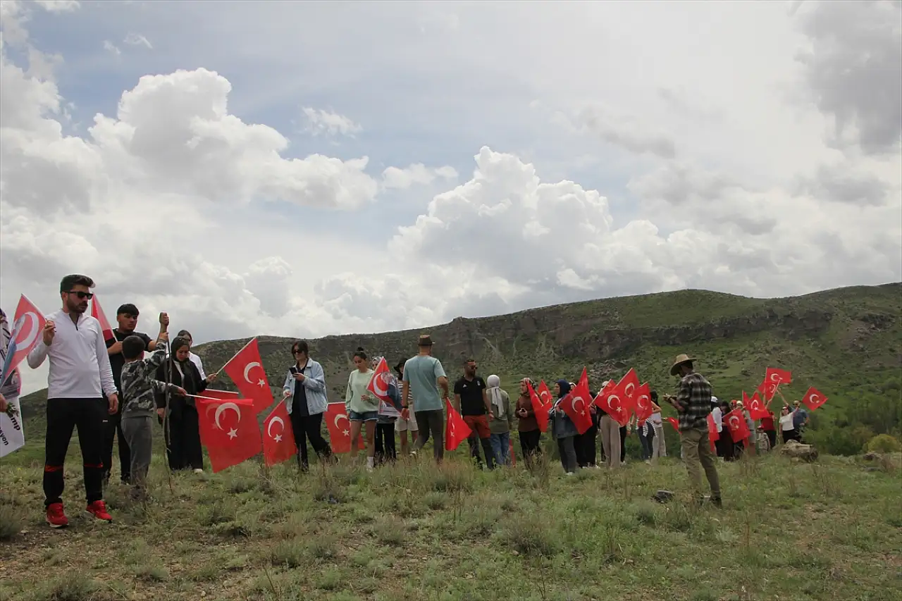 Iğdır'da 19 Mayıs coşkusu doğayla buluştu