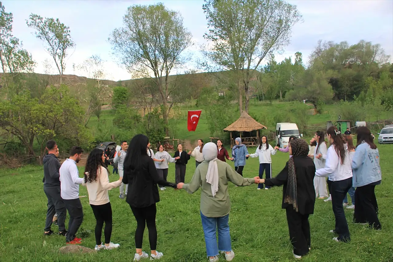 Iğdır'da 19 Mayıs coşkusu doğayla buluştu