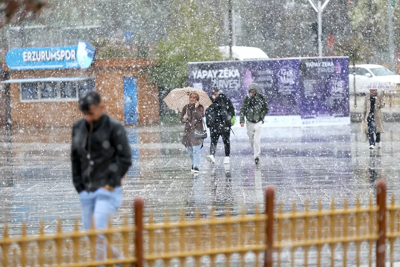 Mevsim şaşırdı, Erzurum karla uyandı