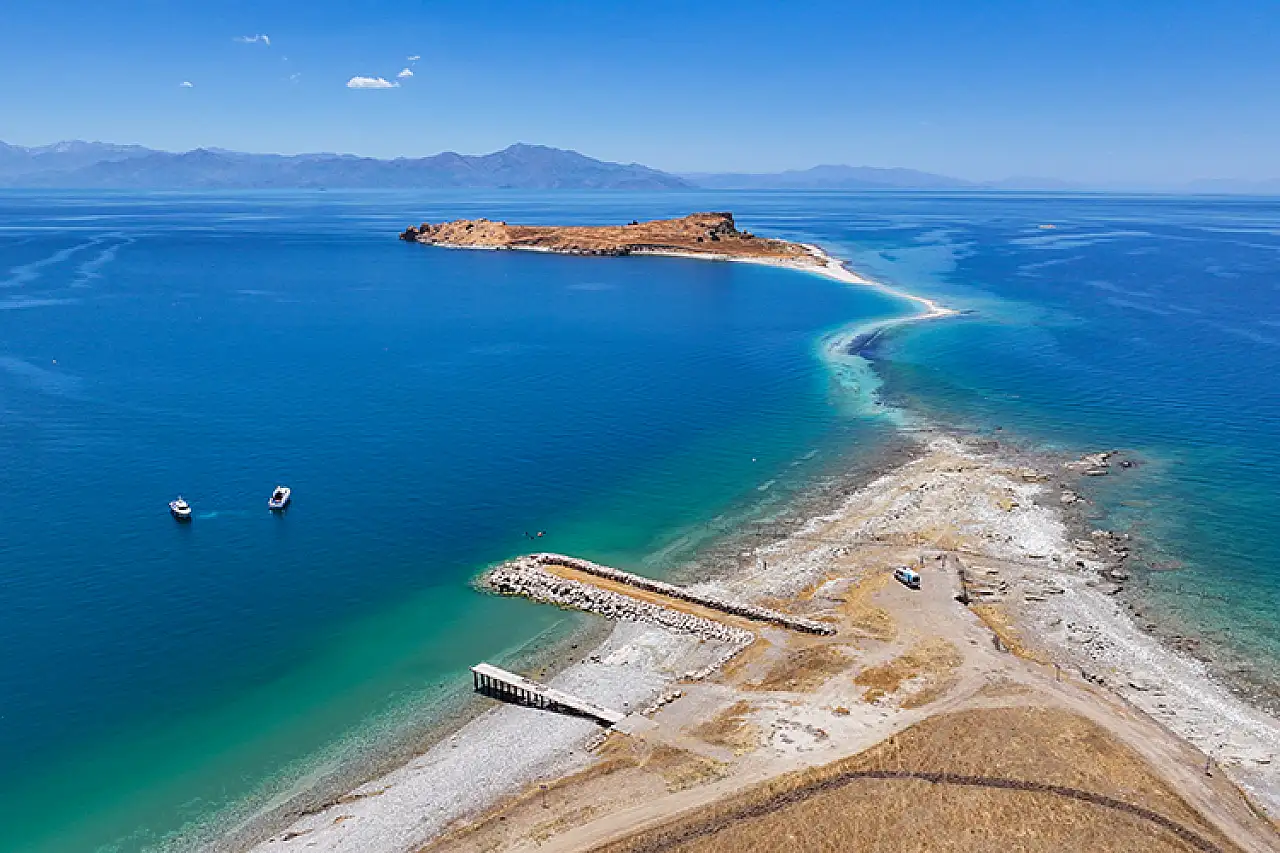 Sahil Güvenlik Ekipleri, Van Gölü'nde Boğulmalara Karşı Alarmda