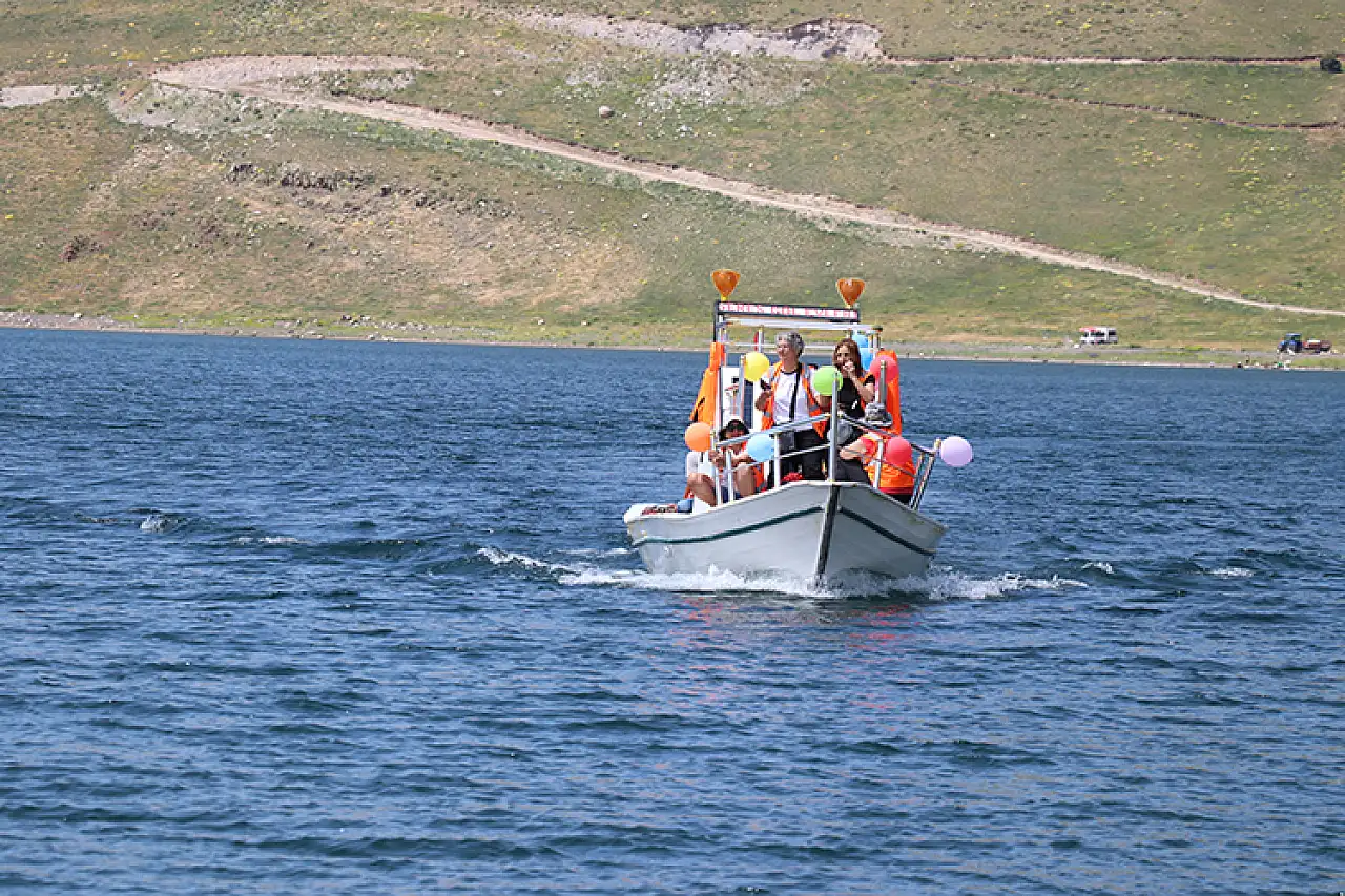 Uluslararası kadın kampı Balık Gölü'nde son buldu