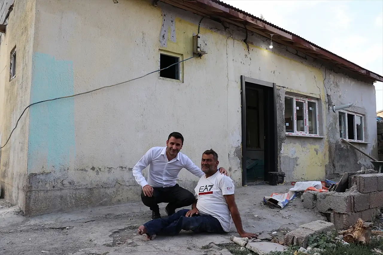 Ağrı'da engelli vatandaşın evi hayırseverlerin desteğiyle baştan sona yenilendi