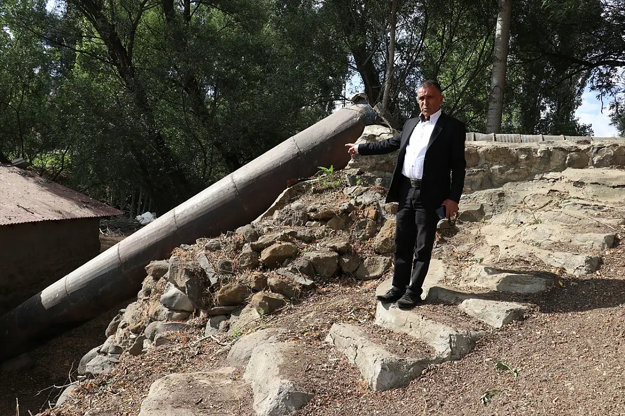 Taşlıçay'da baba yadigârı su değirmeni yeniden hayat buldu
