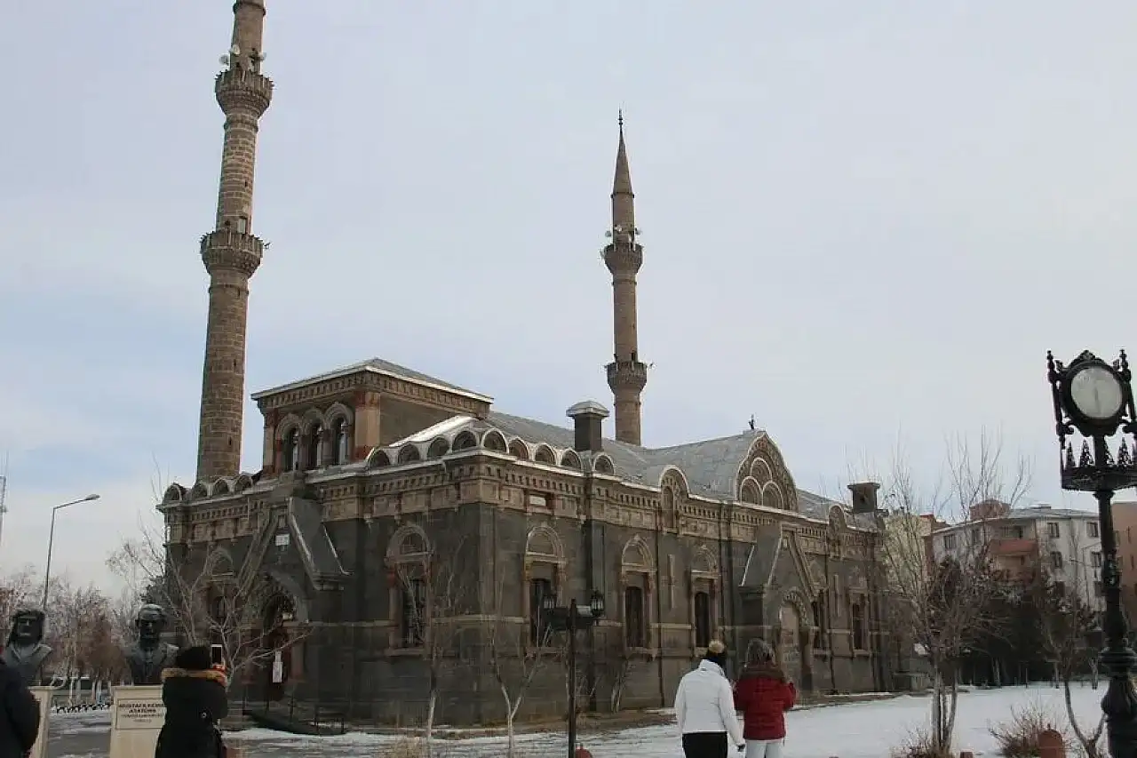 Kars'ta Gezilecek Yerler