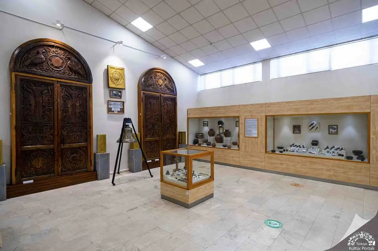 Kars Gezilecek Yerler: Mutlaka Görmeniz Gereken 28 Yer (2025 Rehberi̇)