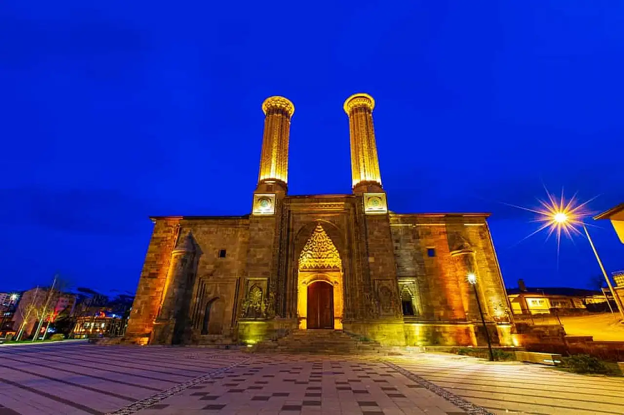 Erzurum'da Gezilecek Yerler | En İyi 18 Gezilecek Yer Listesi