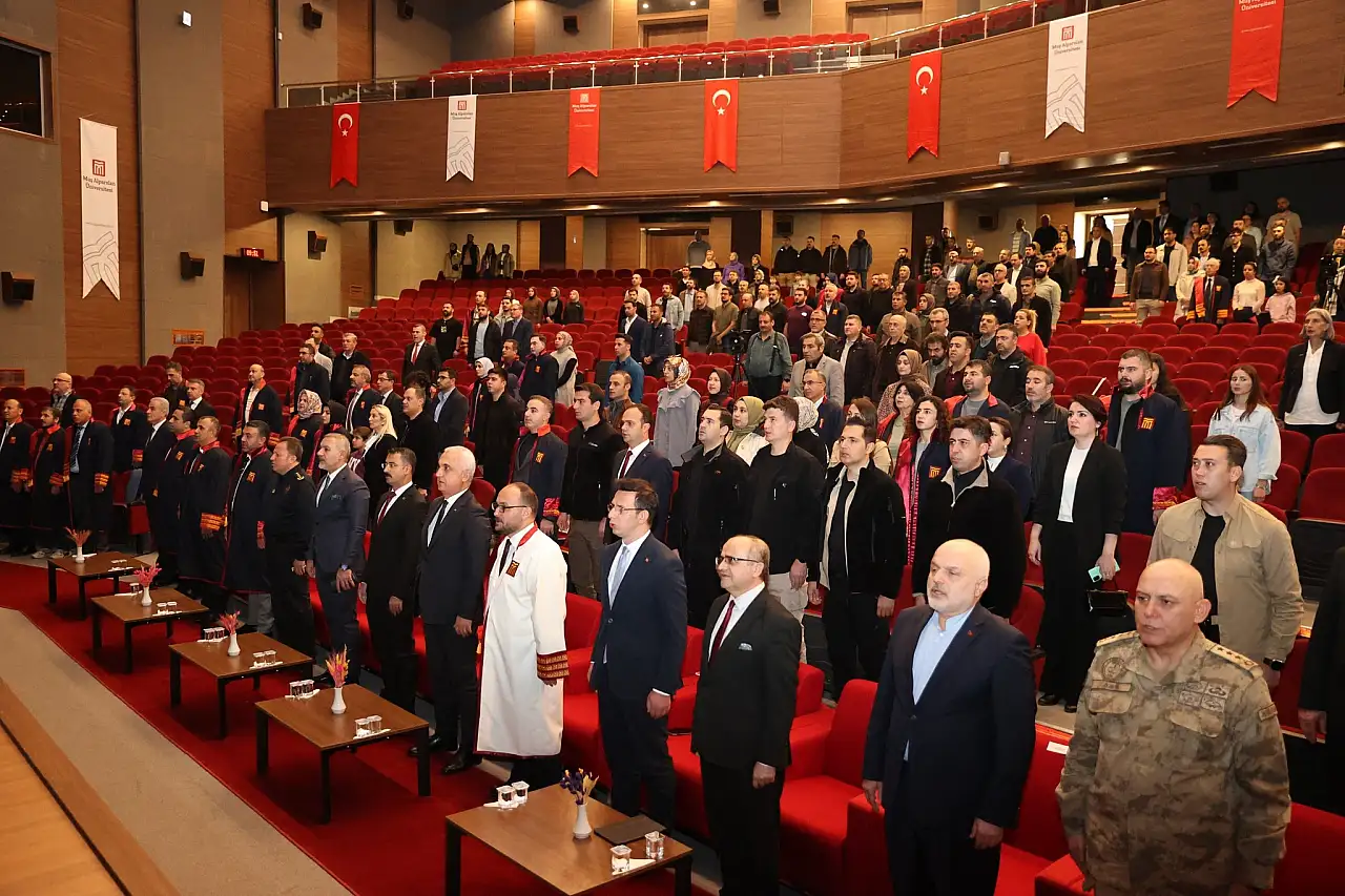 Vali Avni Çakır, Muş Alparslan Üniversitesi Akademik Açılış Törenine Katıldı