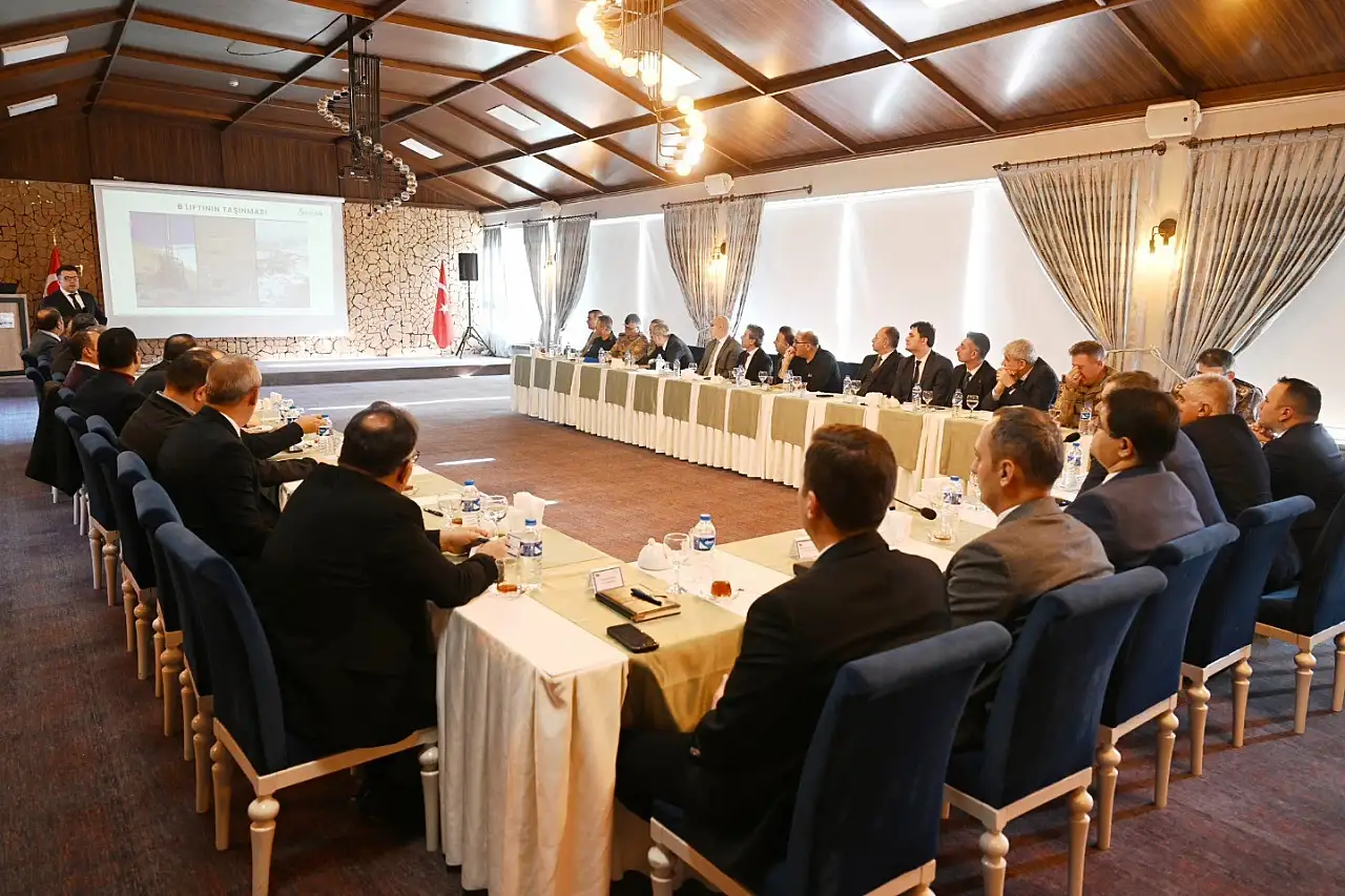 Palandöken Kış Tedbirleri Toplantısı: Yangın Güvenliği ve Acil Durum Planları Gözden Geçirildi
