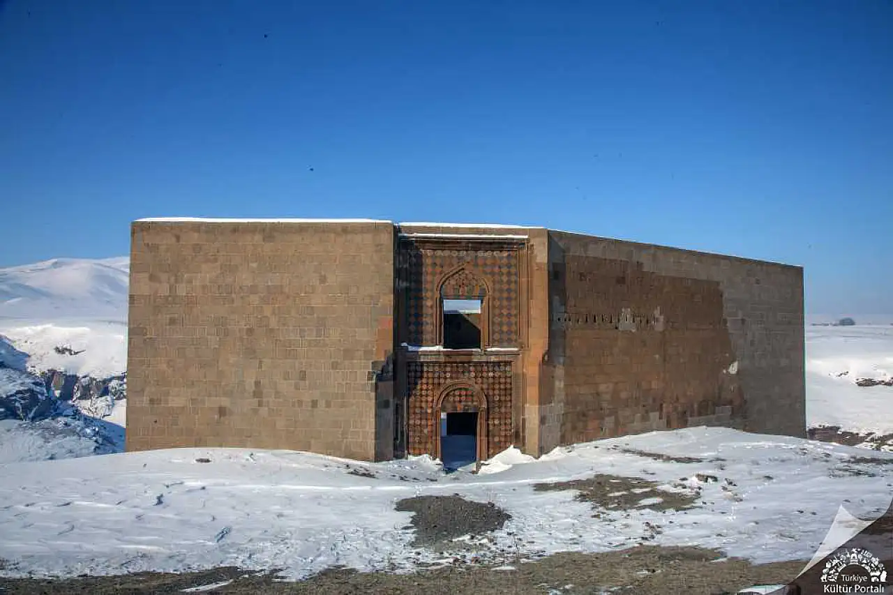 Kars Gezilecek Yerler: Mutlaka Görmeniz Gereken 28 Yer (2025 Rehberi̇)