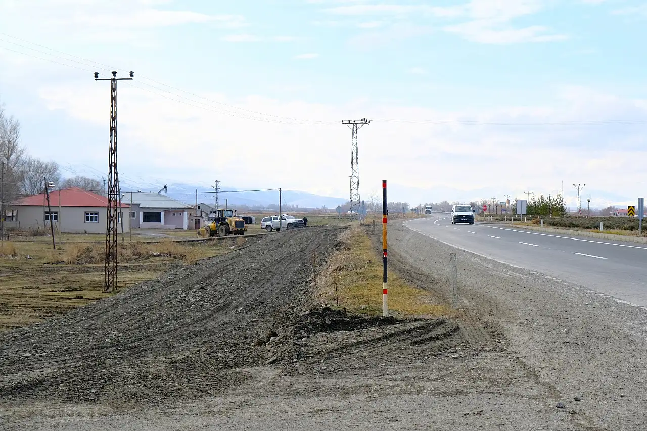 Ağrı–Erzurum yolunda Anakaya Köyü Kavşağı yeniden düzenleniyor