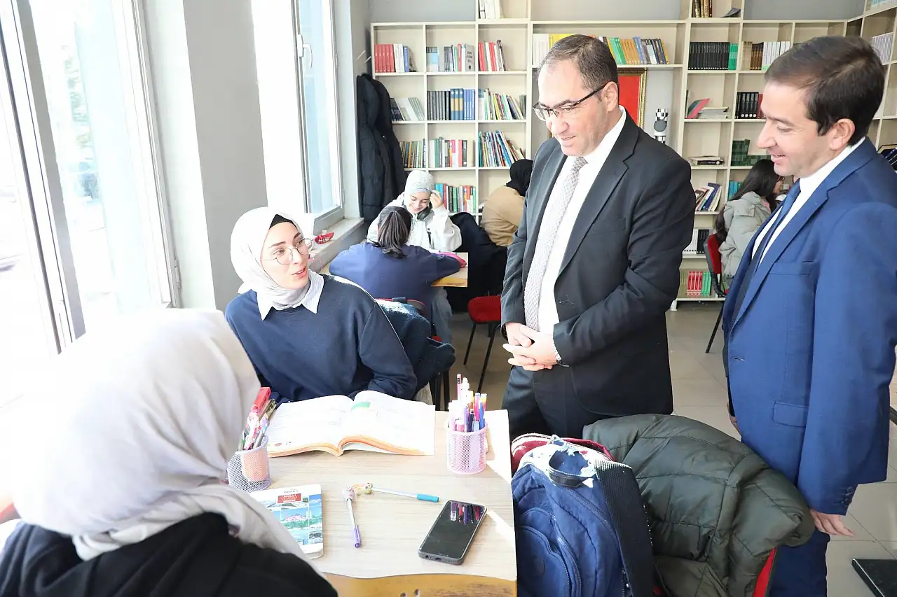 Gençlerin adresi Ağrı Gençlik Merkezi oldu