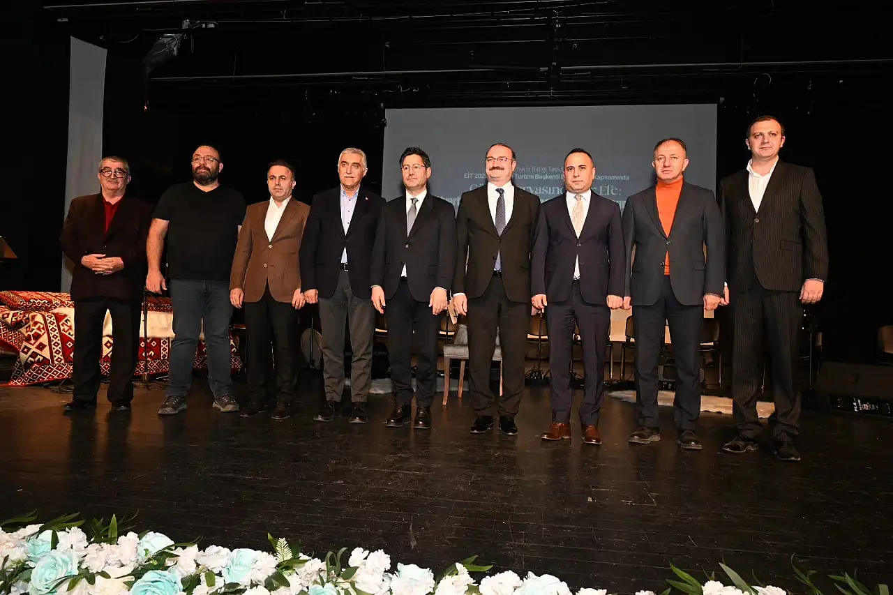 Alvarlı Efe Hazretleri için Erzurum'da geniş katılımlı anma programı düzenlendi