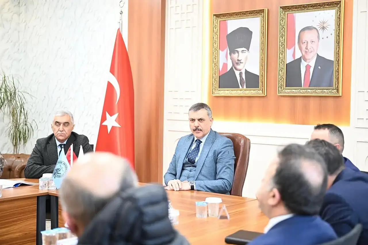 Erzurum'da Havalimanı Kış Tedbirleri Toplantısı Gerçekleşti