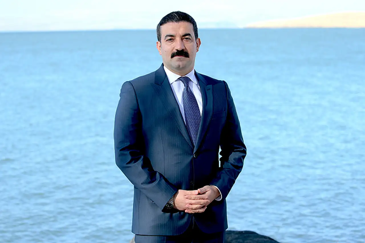 Kars'ta Kış Sezonuna Hazırlanan Yeni Kütük Ev, Turistleri Ağırlamaya Hazır