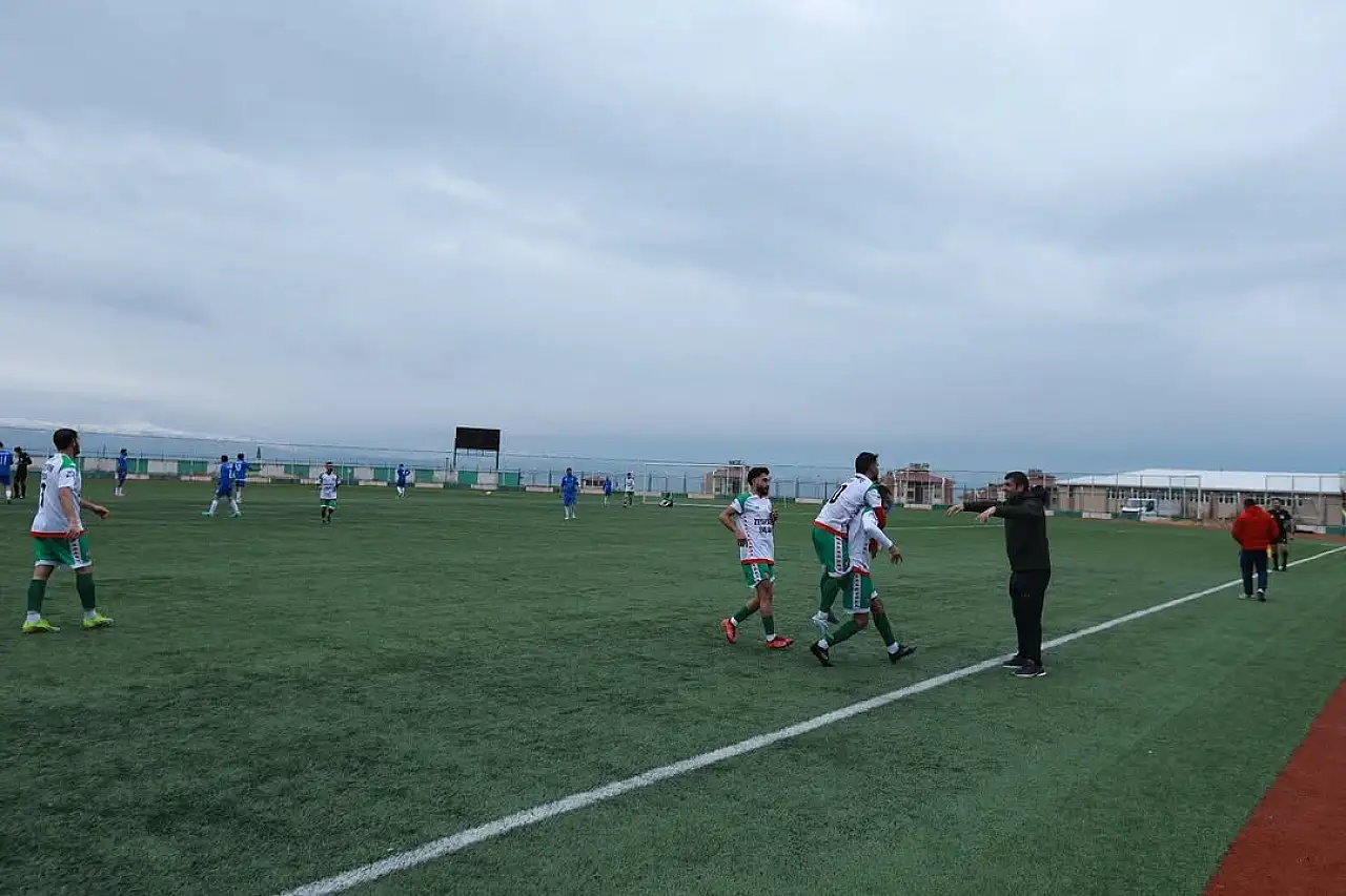 Erciş Örenespor, Çaldıranspor'u 6-1'lik farkla mağlup etti!