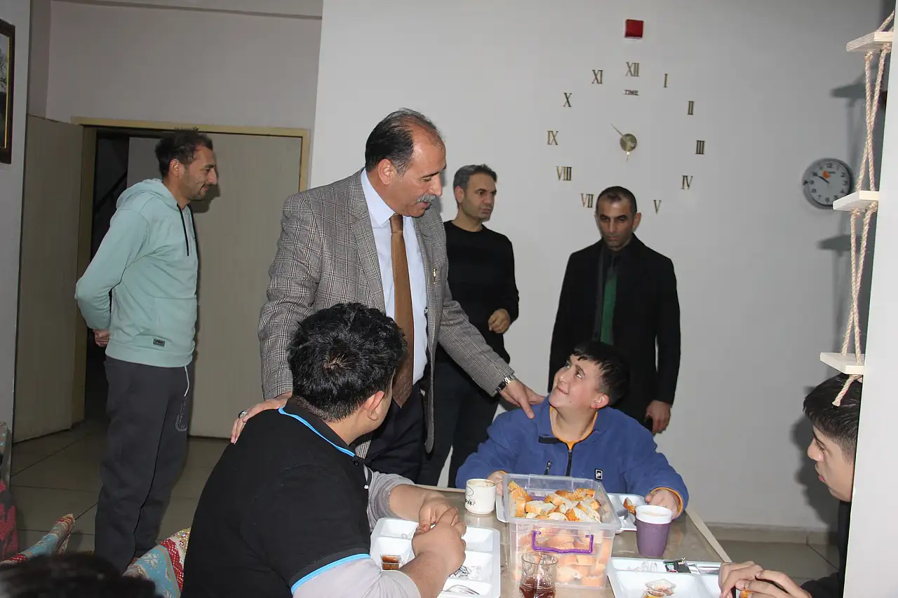 Iğdır Anadolu Lisesi Pansiyonuna Ziyaret: Öğrencilerle Kahvaltı, 12. Sınıflarla Motivasyon Buluşması