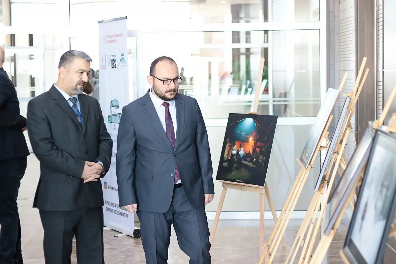 Muş Alparslan Üniversitesi'nde 'Dört Mevsim Fotoğraf' Etkinliği Düzenlendi