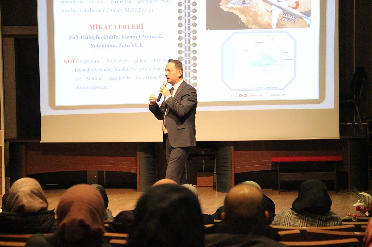 Erzurum'da Umre Yolcularına Bilgilendirme Semineri