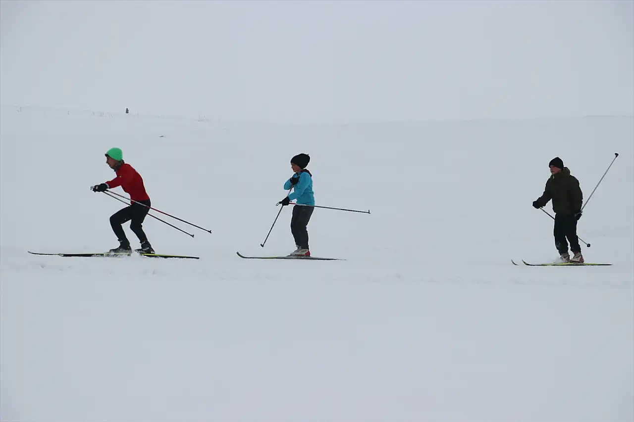 Ağrı'nın dağlarında geleceğin sporcuları yetişiyor