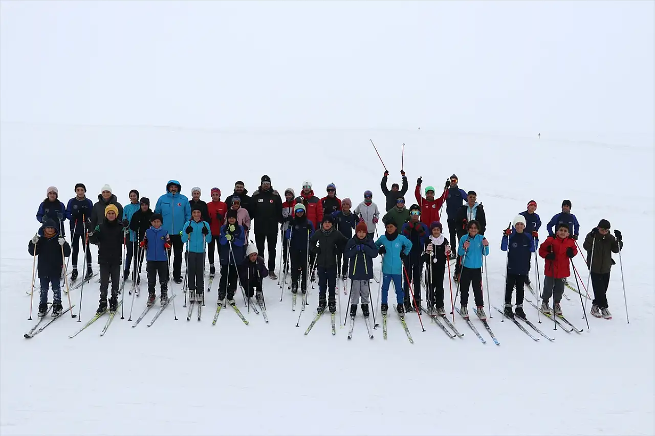 Ağrı'nın dağlarında geleceğin sporcuları yetişiyor