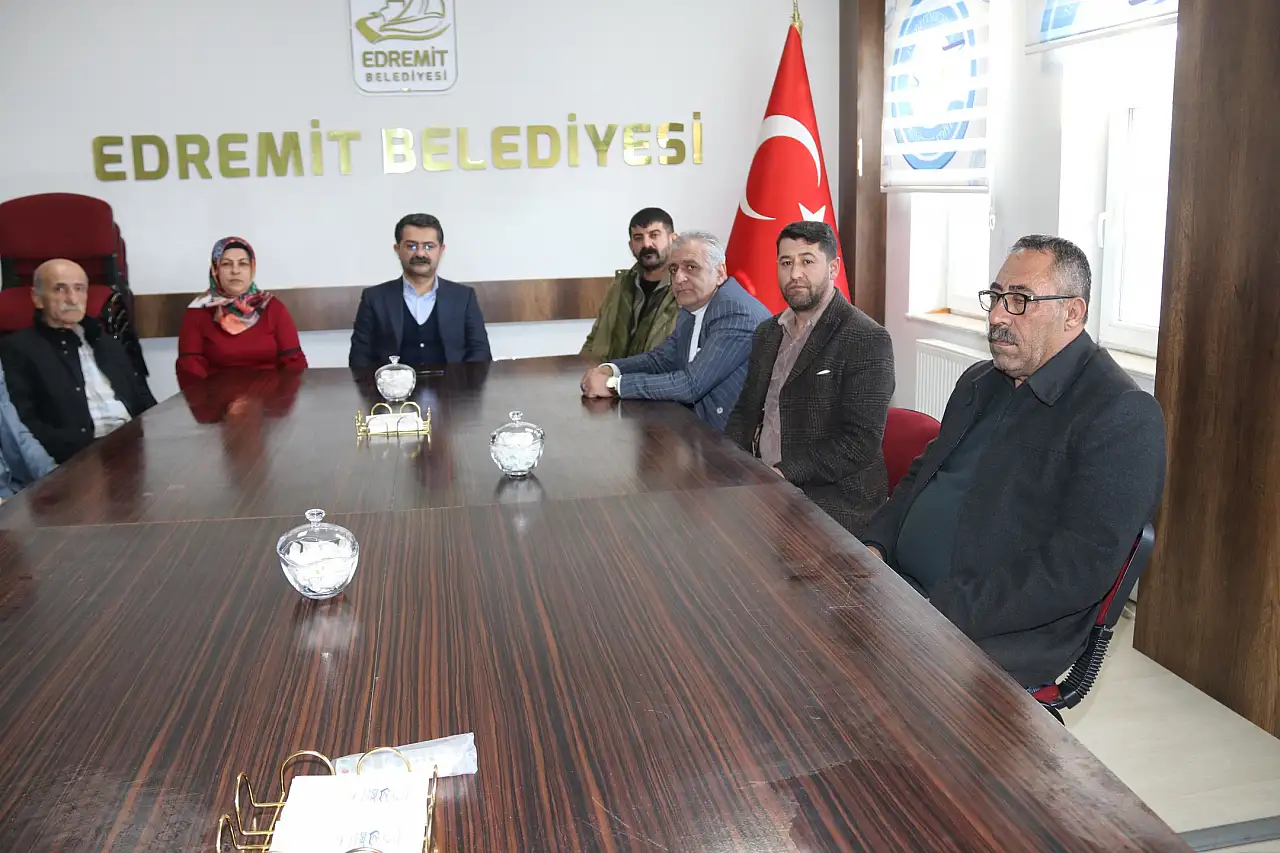 Van Kahveciler Odası Başkan Adayı Karatay'dan Edremit Belediyesi'ne Ziyaret