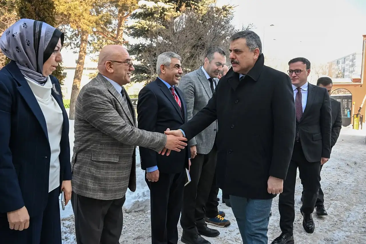Erzurum Yakutiye'de Kamu Yönetiminde Etkinlik ve Sosyal Destek Ön Planda