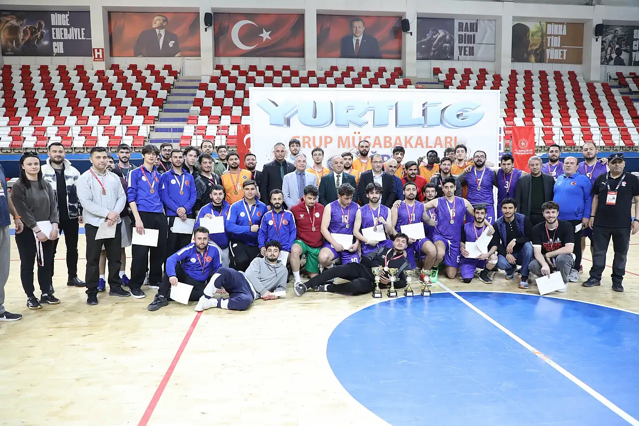 Ağrı Gençlik ve Spor Kulübü zirvenin sahibi oldu