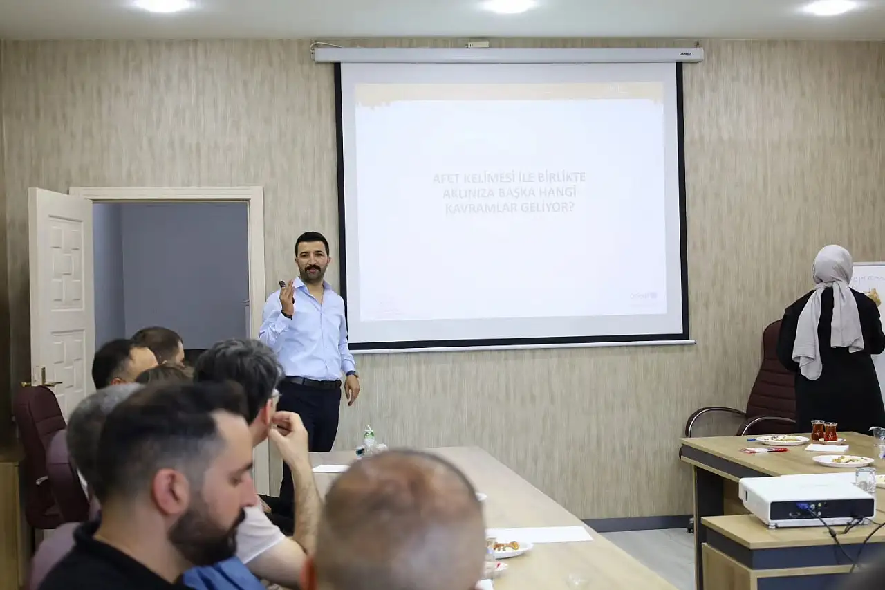 Ağrı'da 3 günlük Psikososyal Destek Eğitimi başladı