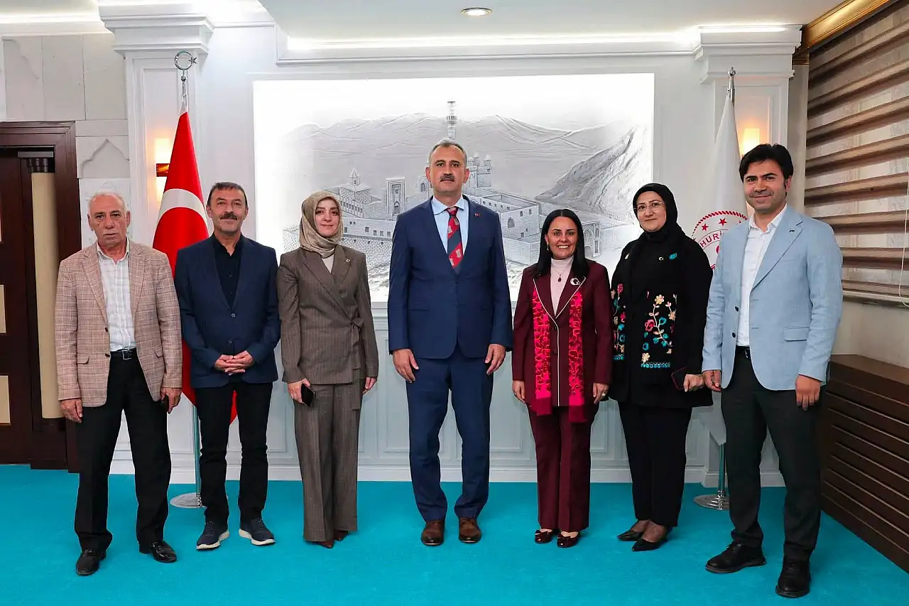 15 Temmuz konferansının ardından Ağrı Valisi Önder Bozkurt'a ziyaret