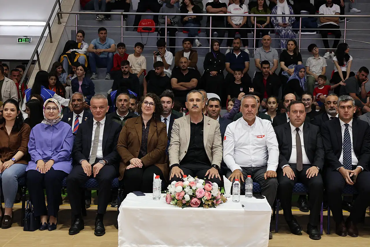 Türkiye'nin en yüksek parkurunda şampiyonlar Ağrı'da belli oldu