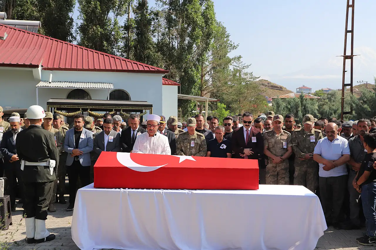 Askerde rahatsızlanan Ağrılı piyade er şehit oldu
